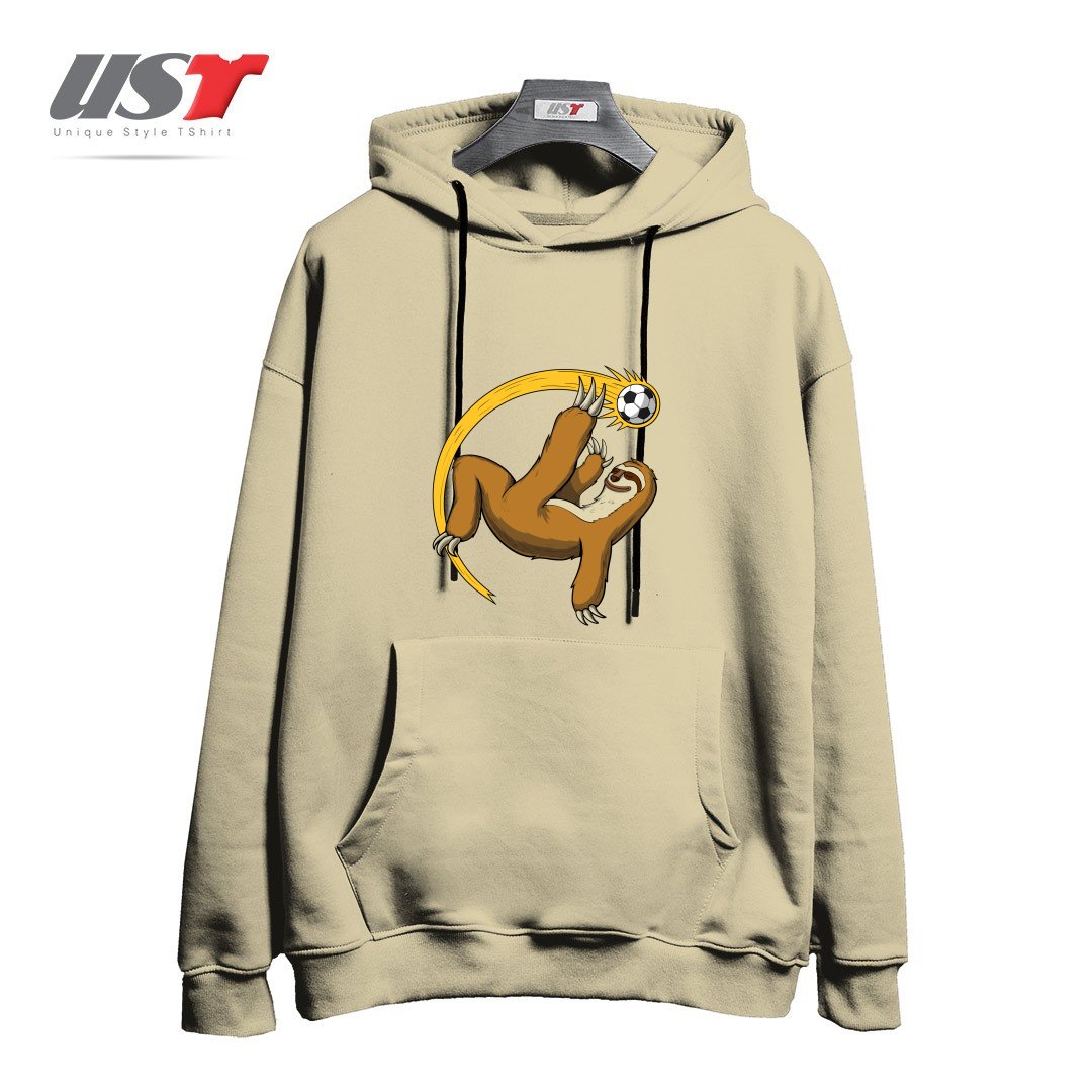 طرح SLOTH SOCCER PLAYER هودی اورسایزرنگ نخودی