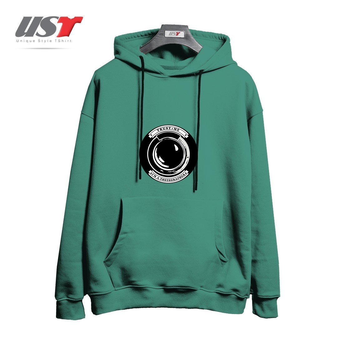 طرح TRUST ME I'M A PHOTOGRAPHER هودی اورسایزرنگ سبز سدری