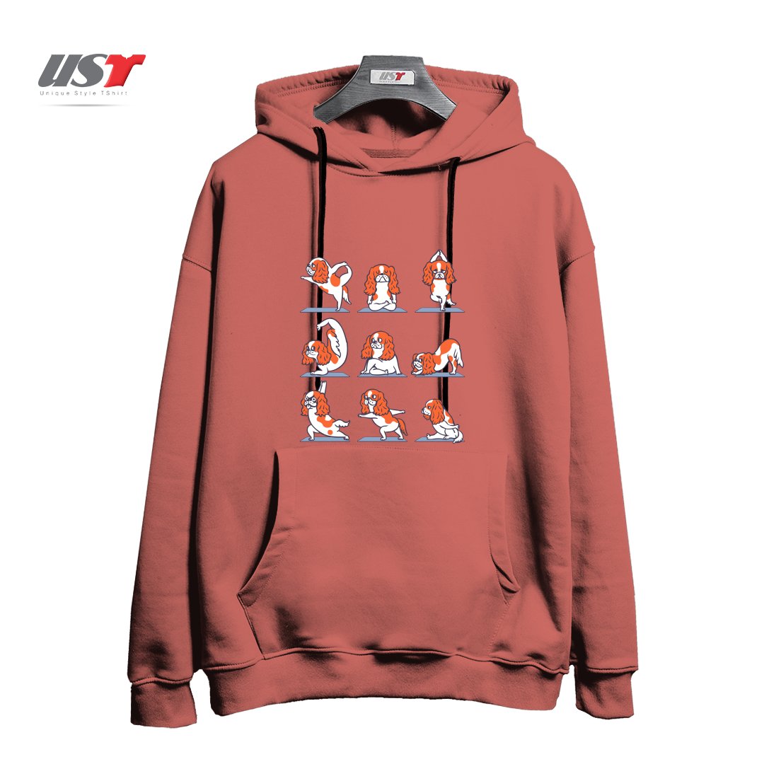 طرح CAVALIER KING CHARLES SPANIEL YOGA هودی اورسایزرنگ آجری
