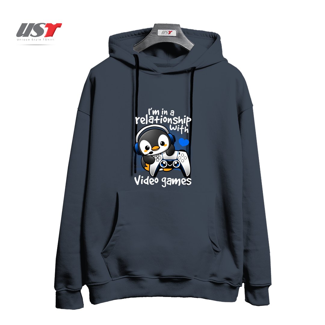 هودی اورسایز طرح PENGUIN RELATIONSHIP WITH VIDEO GAMES