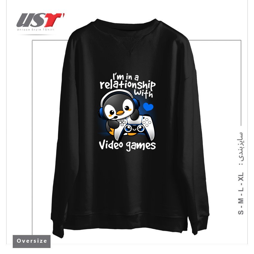 طرح PENGUIN RELATIONSHIP WITH VIDEO GAMES سوییشرت اورسایزرنگ مشکی