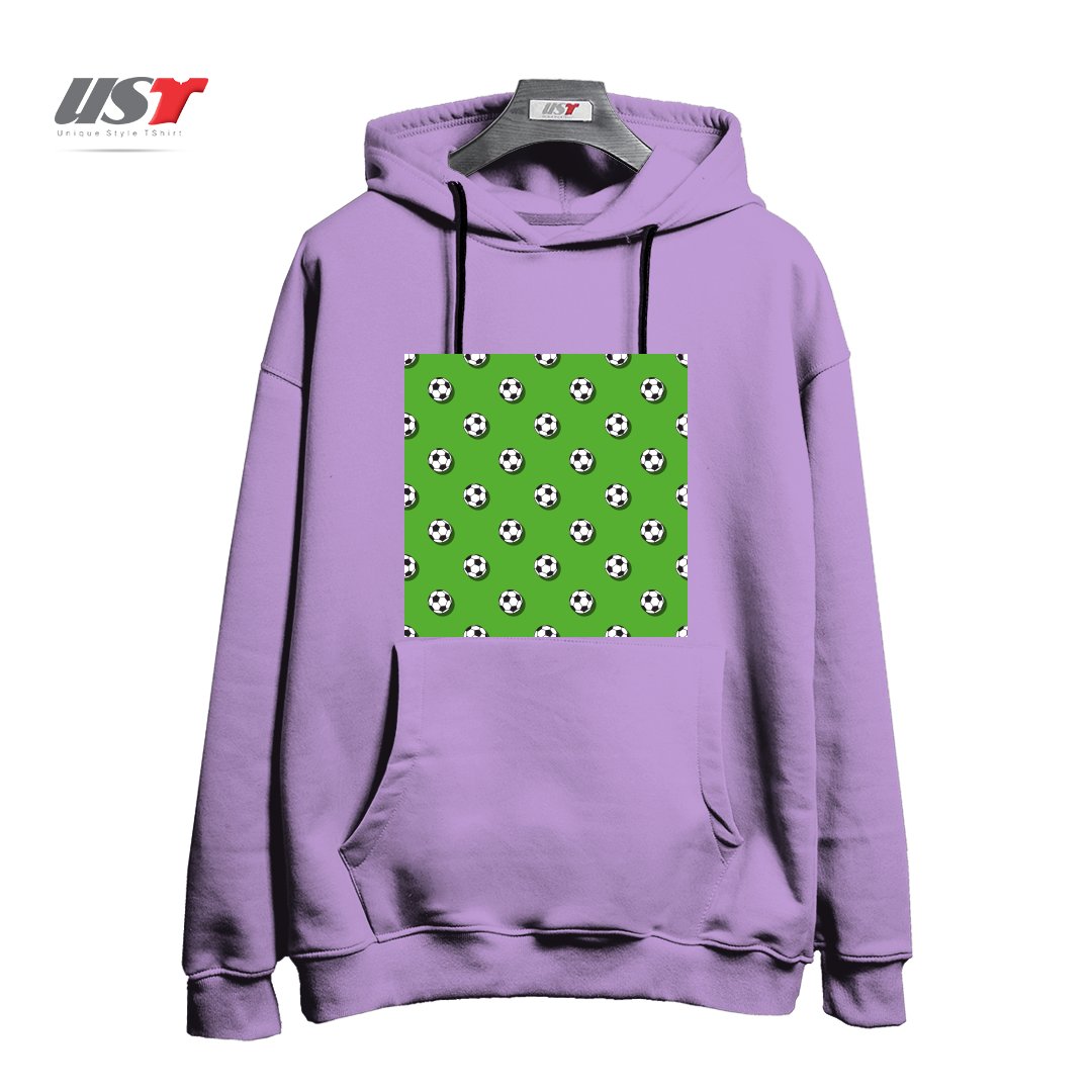 طرح WHITE CLASSIC BALL FOR SOCCER (FOOTBALL) PATTERN ON A GREEN BACKGROUND2 هودی اورسایزرنگ یاسی