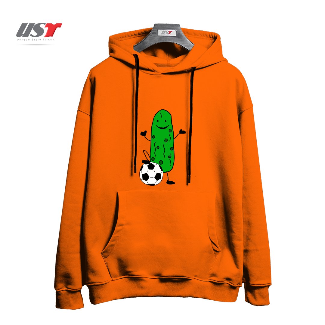 هودی اورسایز طرح FUNNY DILL PICKLE PLAYING SOCCER SPORTS CARTOON