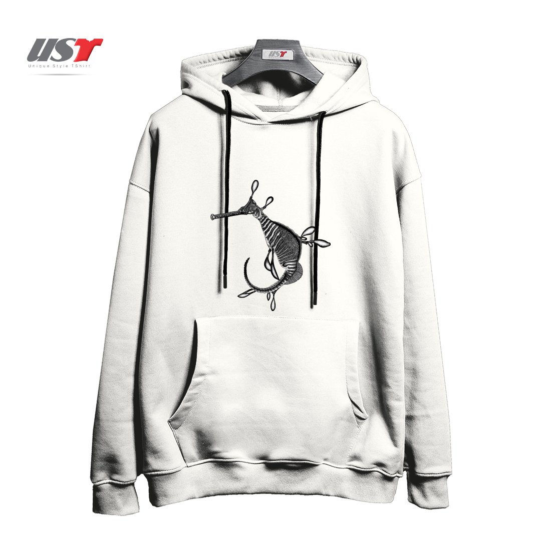 طرح WEEDY SEADRAGON SEAHORSE FISH INK ILLUSTRATION هودی اورسایزرنگ سفید