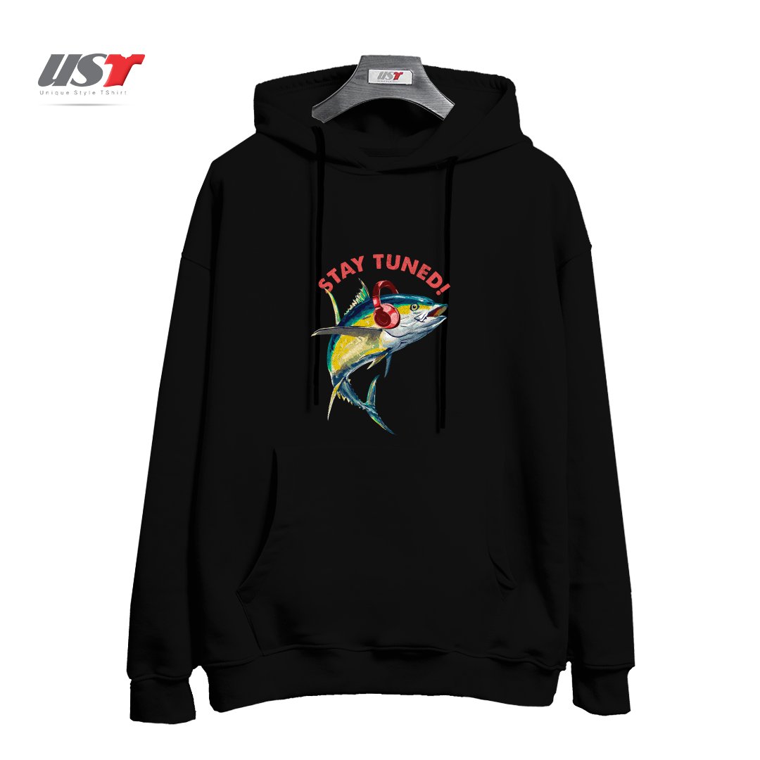 طرح STAY TUNED! هودی اورسایزرنگ مشکی