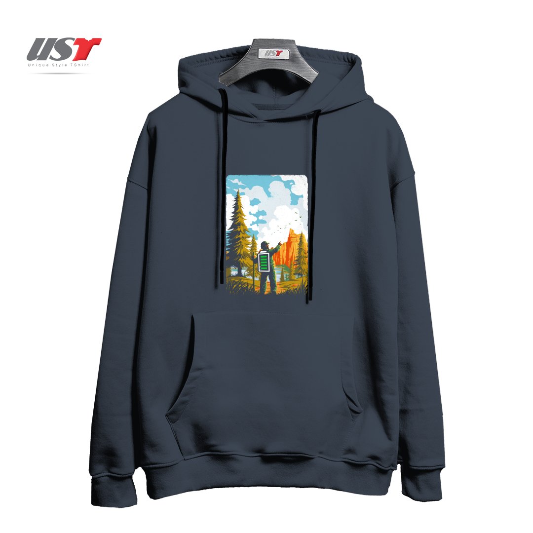 طرح HIKING RECHARGING IN NATURE OUTDOOR BATTERY2121 هودی اورسایزرنگ دودی