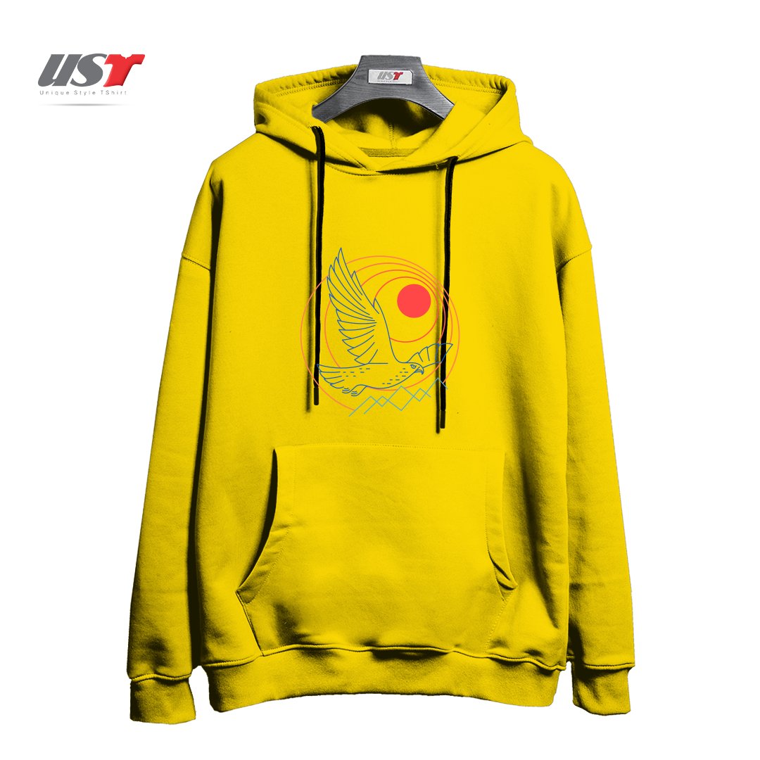 طرح WILD AND FREE AS THE HAWK'S FLIGHT هودی اورسایزرنگ زرد