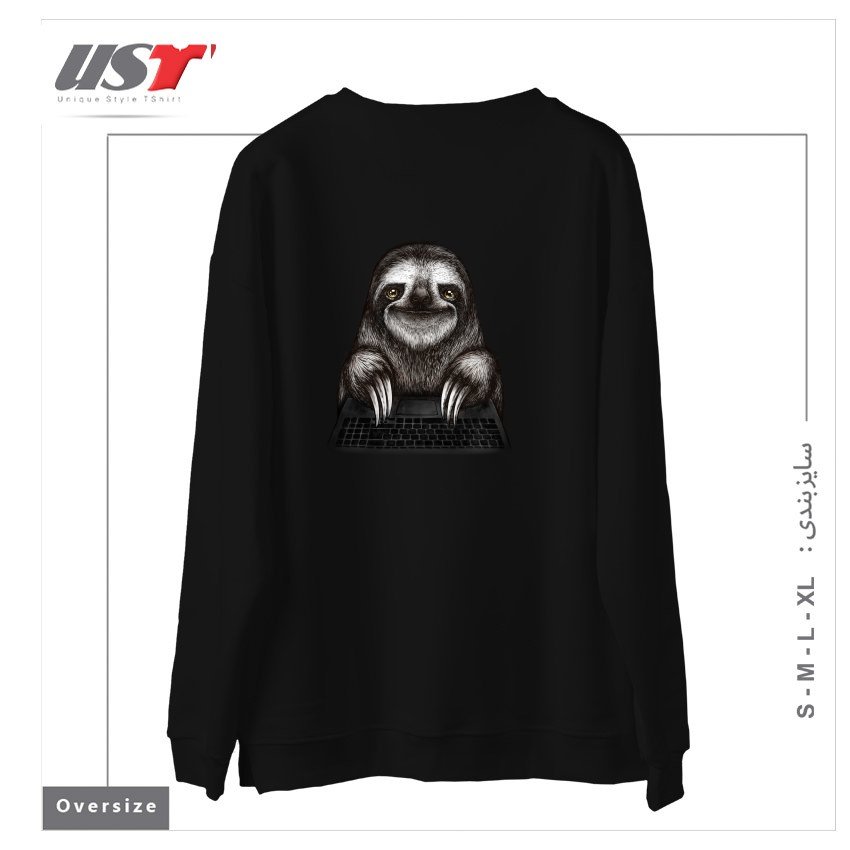 طرح SMILING SLOTH WITH LAPTOP سوییشرت اورسایزرنگ مشکی