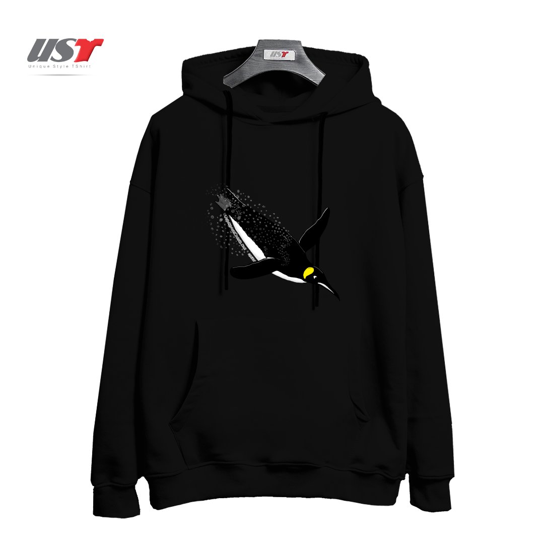هودی اورسایز طرح FLY WITH THE KING PENGUIN
