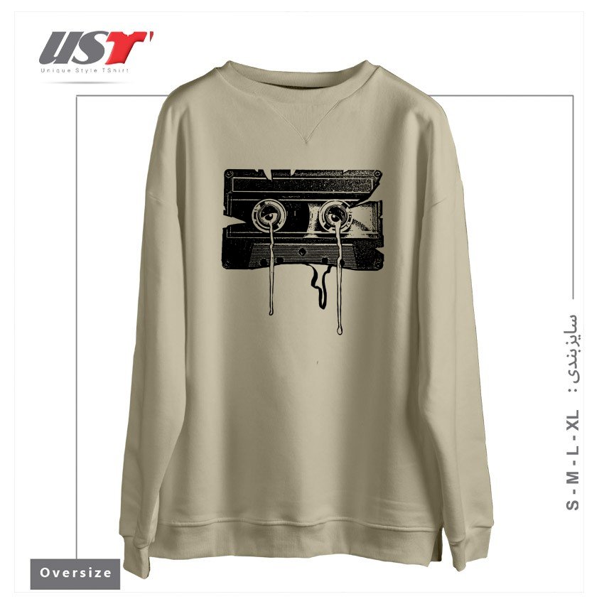 طرح CASSETTE MEMORIES سوییشرت اورسایزرنگ نخودی