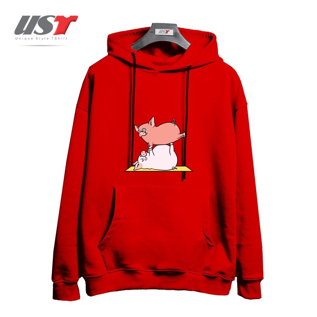 طرح ACROYOGA PIG هودی اورسایزرنگ قرمز